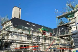 Lindengärten - Januar 2021: Dacheindeckung sowie Fenstereinbau wurde ausgeführt