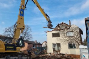 Pegnitz Gärten - Januar 2022: Abbrucharbeiten beginnen